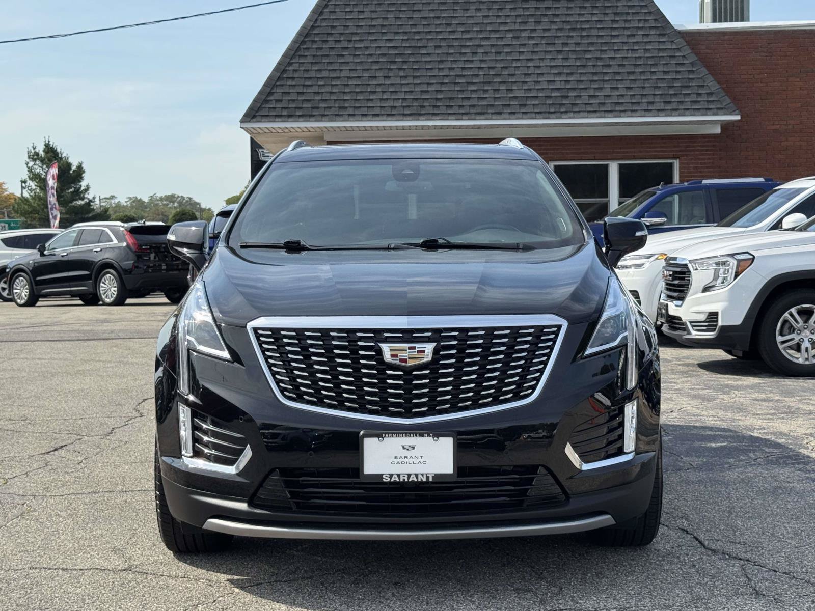 Certified 2023 Cadillac XT5 Premium Luxury AWD/4WD image 2