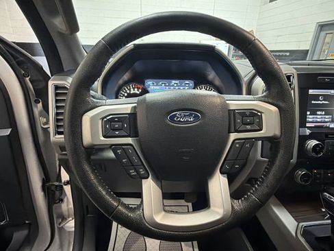 Used 2015 Ford F150 Lariat w/ Equipment Group 502A Luxury AWD/4WD image 14