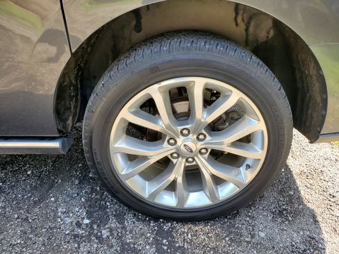 Used 2019 Ford Expedition Max Limited w/ Equipment Group 302A AWD/4WD image 4