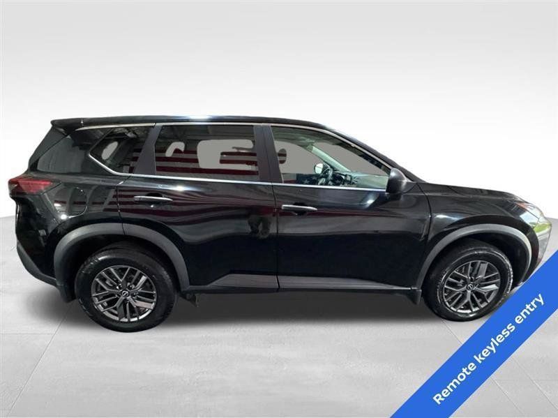 Used 2022 Nissan Rogue S AWD/4WD image 4