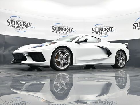 Used 2025 Chevrolet Corvette Stingray Premium Cpe w/ Z51 Performance Package RWD image 31