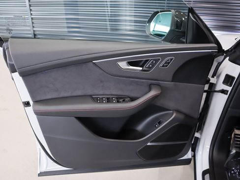 New 2026 Audi Q8 Prestige image 23