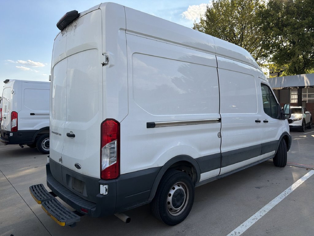 Used 2021 Ford Transit 250 148 High Roof RWD image 3