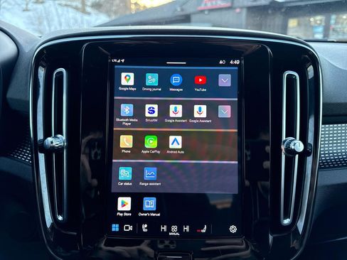 Used 2021 Volvo XC40 P8 Recharge w/ Climate Package image 41