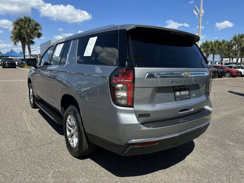 Used 2024 Chevrolet Suburban LT RWD image 14