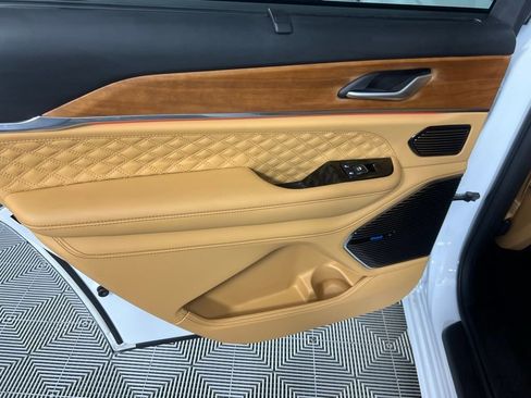 Used 2024 Jeep Grand Cherokee L Summit image 32