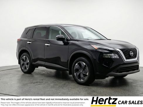 Used 2025 Nissan Rogue SV image 1