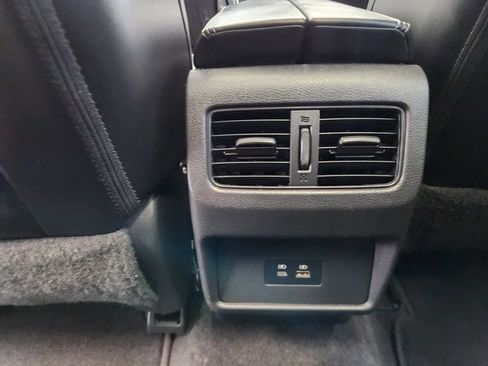 Used 2022 Nissan Rogue SV w/ SV Premium Package image 14