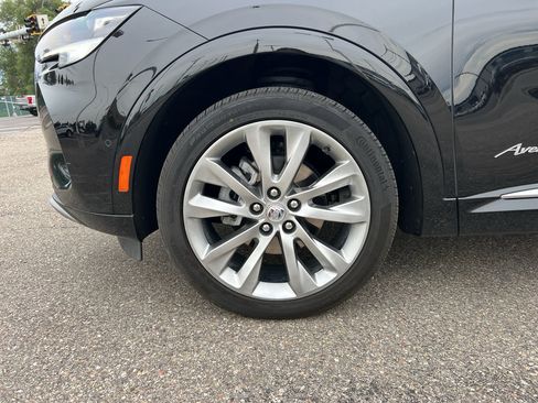 Used 2023 Buick Envision Avenir AWD/4WD image 25