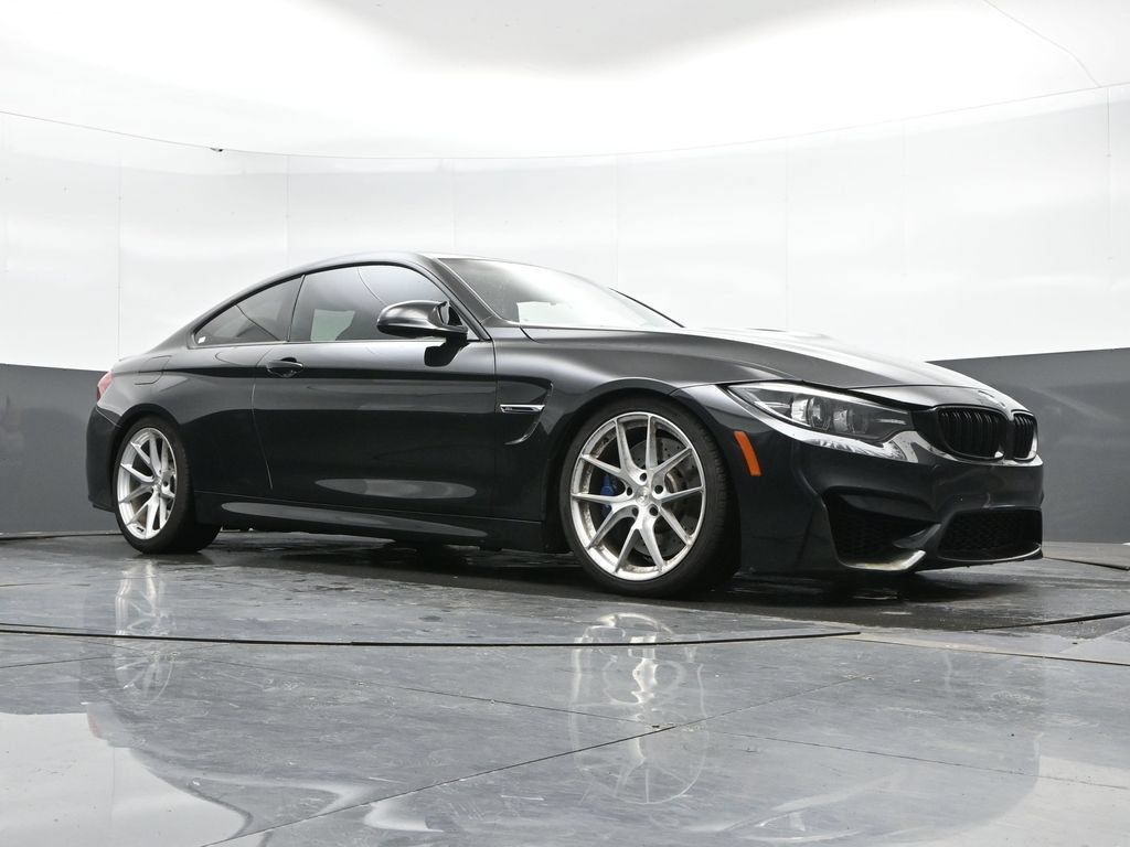 Used 2018 BMW M4 Coupe RWD image 45