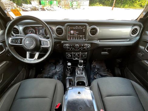 Used 2021 Jeep Gladiator Overland image 11