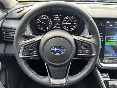 Used 2025 Subaru Outback Premium w/ Popular Package #1 AWD/4WD image 11
