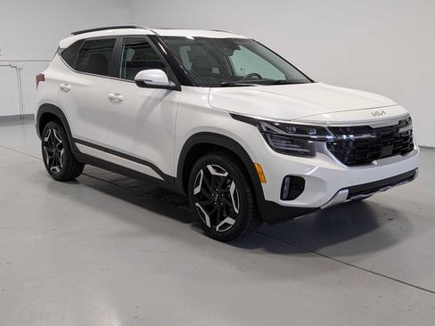 Certified 2024 Kia Seltos SX w/ SX Sunroof Package AWD/4WD image 6