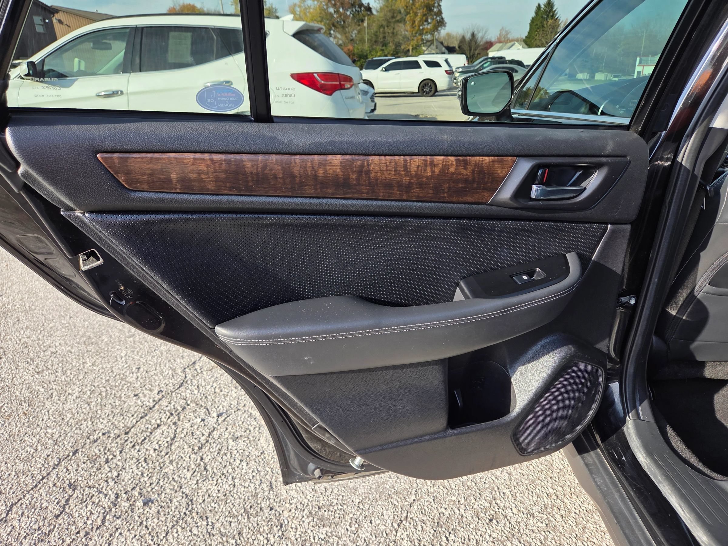 Used 2016 Subaru Outback 2.5i Limited AWD/4WD image 16