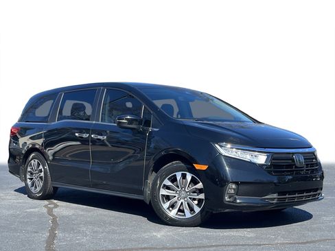 Certified 2024 Honda Odyssey EX-L image 2