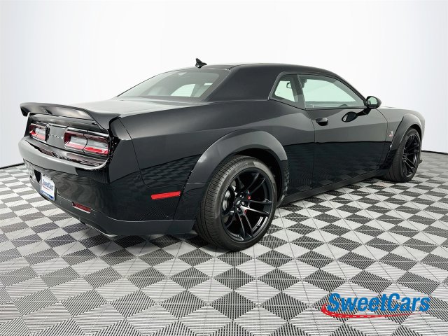 Used 2022 Dodge Challenger R/T Scat Pack RWD image 7