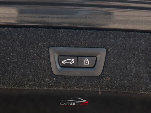 Used 2018 BMW 540i xDrive image 52