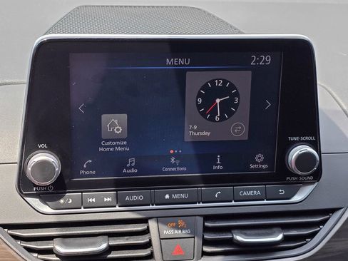 Used 2023 Nissan Altima 2.5 SV FWD image 16