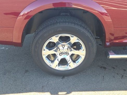 Used 2017 RAM 1500 Laramie w/ Convenience Group image 9