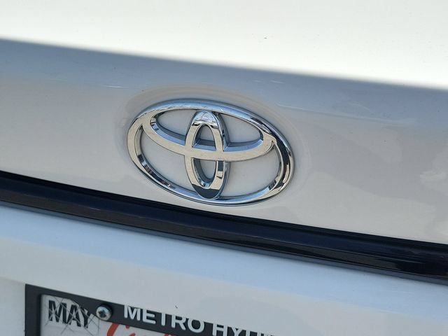 Used 2021 Toyota Corolla LE FWD image 25