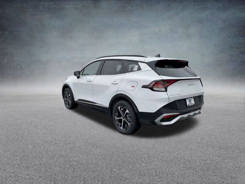 Used 2025 Kia Sportage EX w/ Premium Package image 17