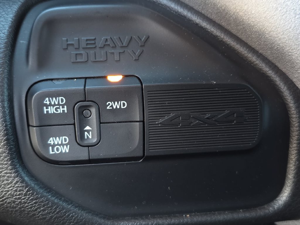 Used 2024 RAM 3500 Tradesman w/ Chrome Appearance Group AWD/4WD image 35