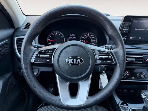 Used 2021 Kia Seltos LX AWD/4WD image 23