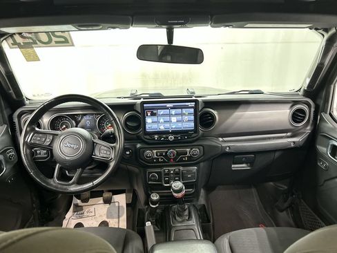 Used 2021 Jeep Gladiator Sport AWD/4WD image 18