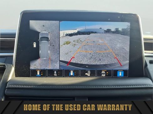 Used 2021 Chevrolet Tahoe Z71 w/ Luxury Package AWD/4WD image 26