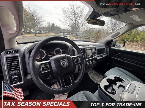 Used 2017 RAM 1500 Express w/ Black Ram 1500 Express Group image 21
