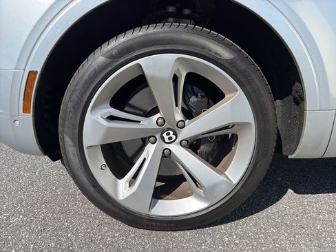 Used 2019 Bentley Bentayga AWD/4WD image 8