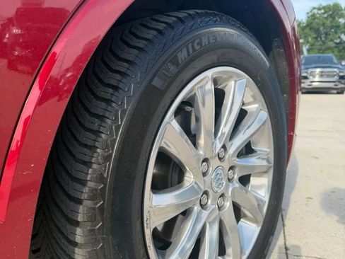 Used 2019 Buick Envision Essence FWD image 9