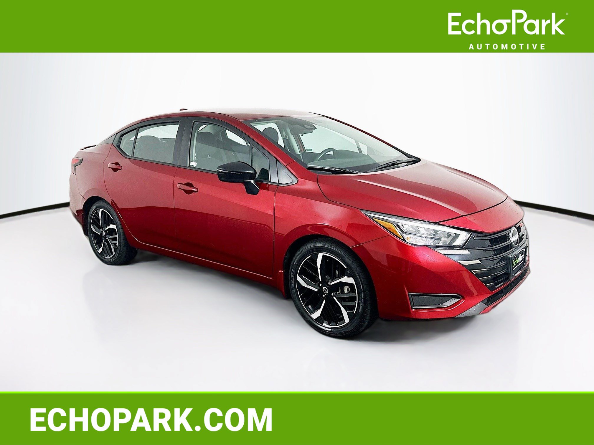 Used 2025 Nissan Versa SR w/ Trunk Package FWD image 1