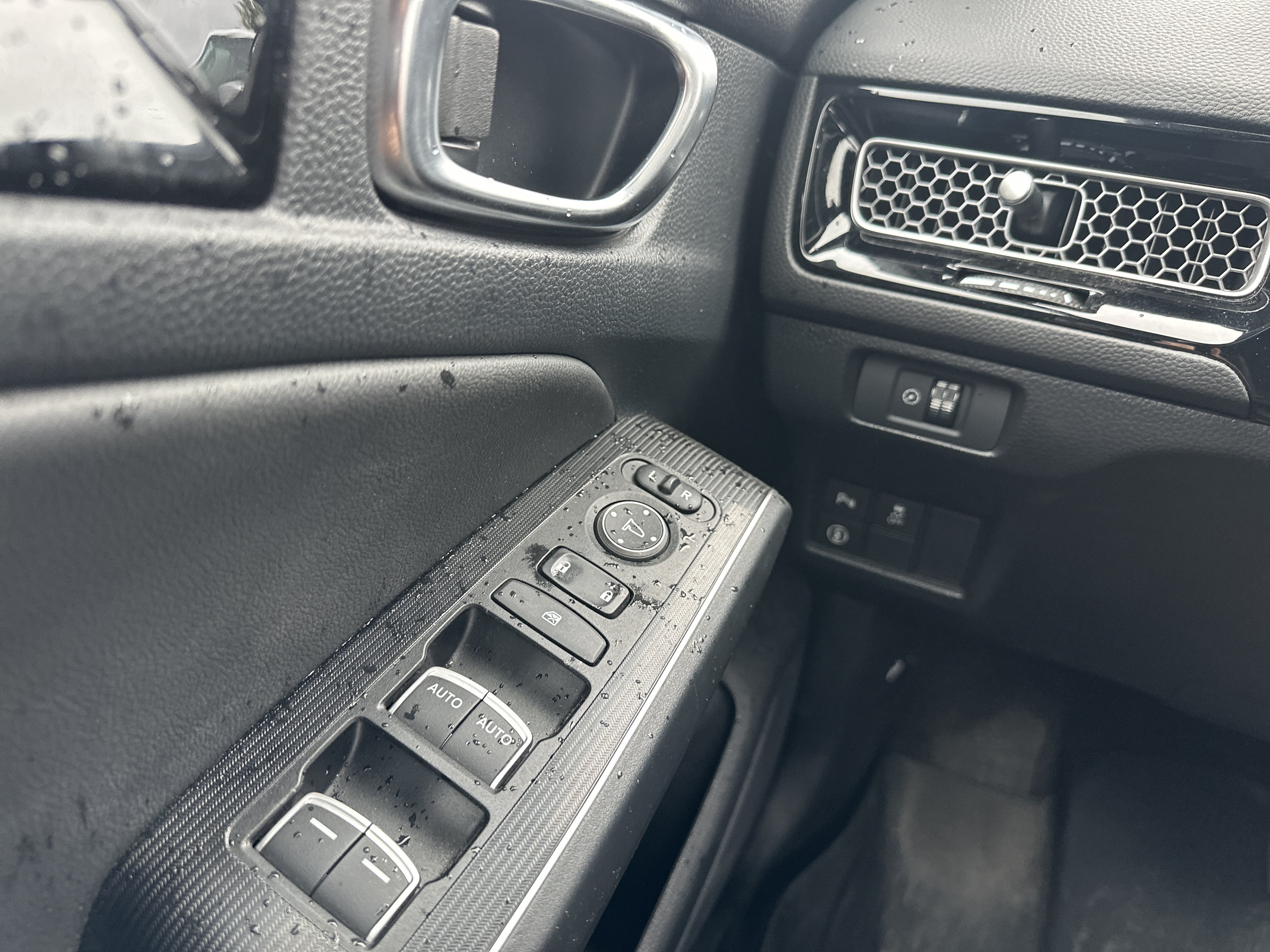 Certified 2022 Honda Civic Sport Touring image 24
