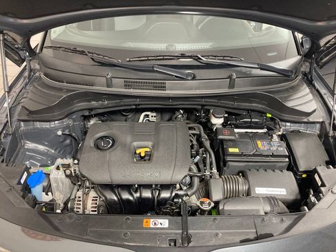 Used 2025 Kia Soul LX w/ LX Technology Package FWD image 22