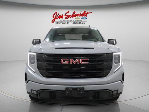 Used 2024 GMC Sierra 1500 Elevation w/ Elevation Premium Package AWD/4WD image 3