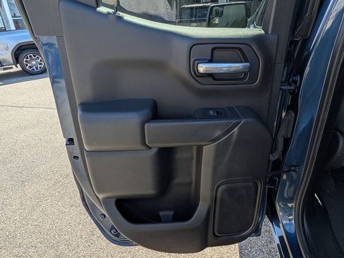 Used 2019 Chevrolet Silverado 1500 LT w/ All-Star Edition AWD/4WD image 22