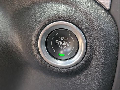 Used 2022 GMC Sierra 2500 SLE w/ SLE Convenience Package AWD/4WD image 8
