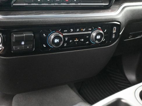 Used 2024 Chevrolet Silverado 2500 LTZ image 24