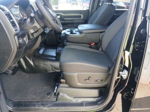 New 2026 RAM 3500 Big Horn AWD/4WD image 33