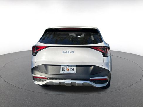 Used 2025 Kia Sportage LX image 6