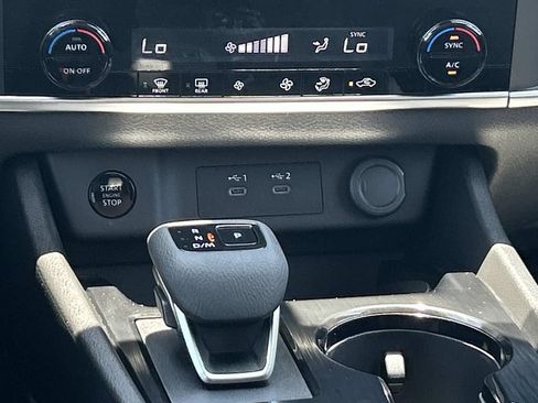 New 2026 Nissan Rogue SV AWD/4WD image 27