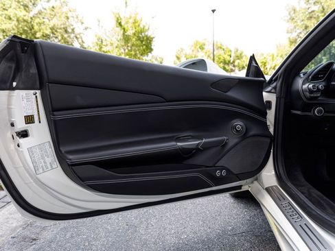 Used 2019 Ferrari 488 Spider RWD image 21