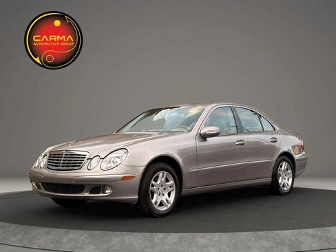 Used 2006 Mercedes-Benz E 320 CDI Sedan image 2