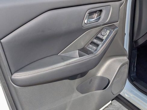 New 2026 Nissan Rogue SV image 15