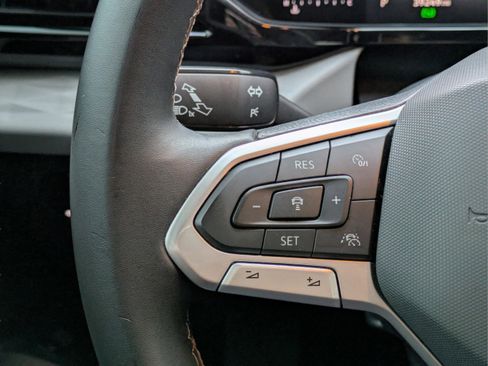 Used 2024 Volkswagen Taos S image 25