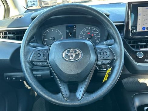 Used 2025 Toyota Corolla LE image 22