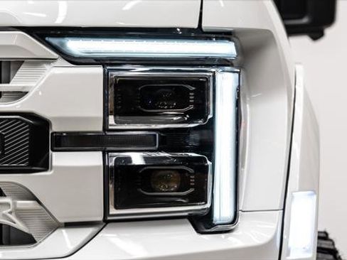 Used 2024 Ford F150 Lariat w/ FX4 Off-Road Package image 18