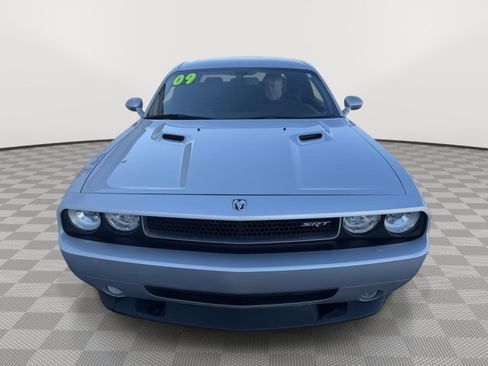 Used 2009 Dodge Challenger SRT8 w/ SRT Option Group II RWD image 7