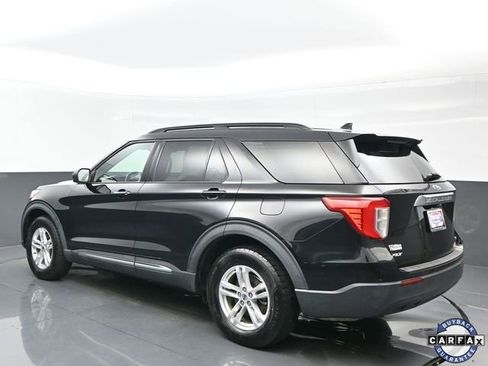 Used 2020 Ford Explorer XLT w/ Comfort Package image 3